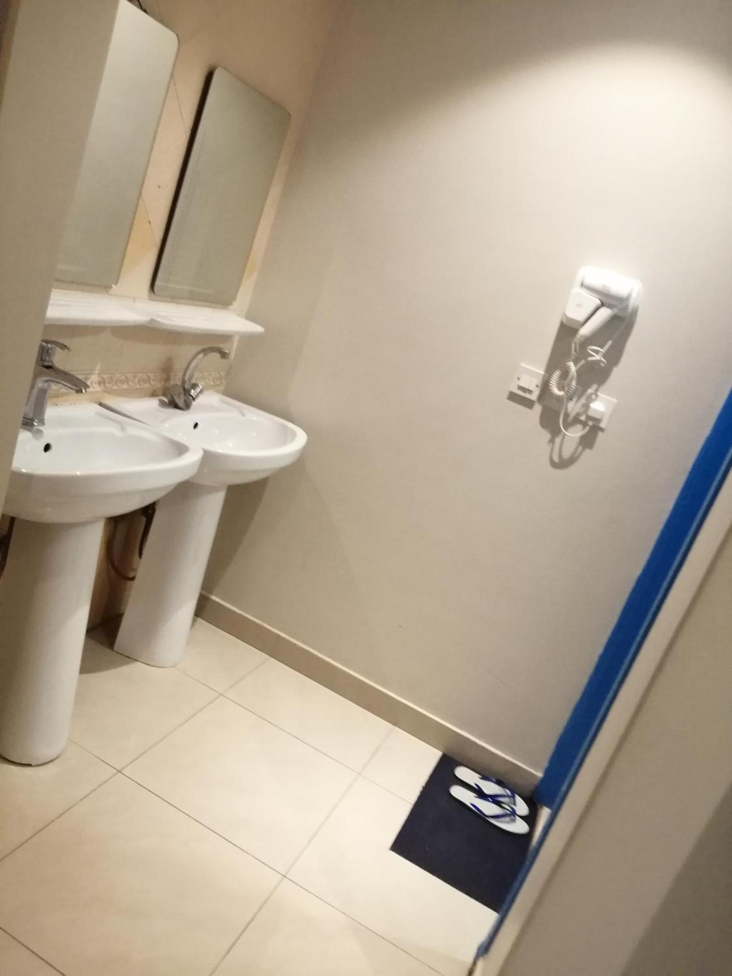 Nozol Al Toot Furnished Units Aparthotel Rijád Szoba fotó