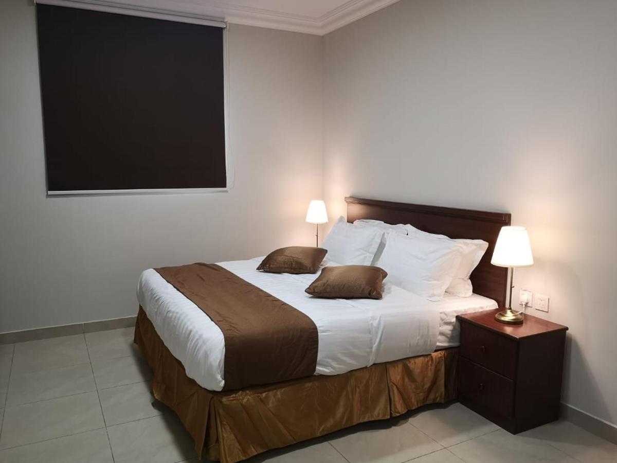 Nozol Al Toot Furnished Units Aparthotel Rijád Kültér fotó