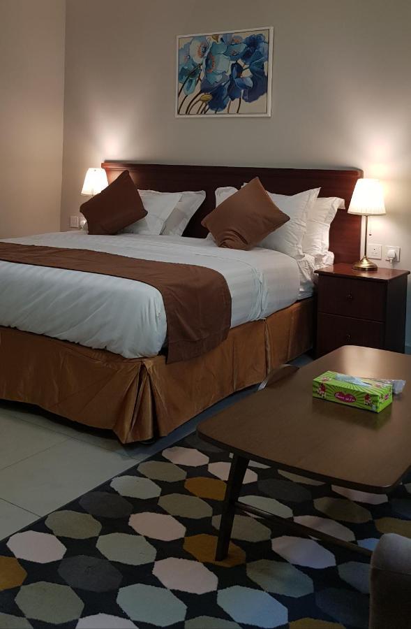 Nozol Al Toot Furnished Units Aparthotel Rijád Kültér fotó