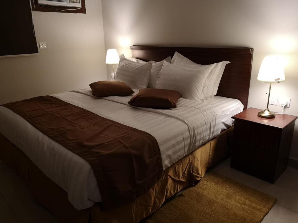 Nozol Al Toot Furnished Units Aparthotel Rijád Kültér fotó