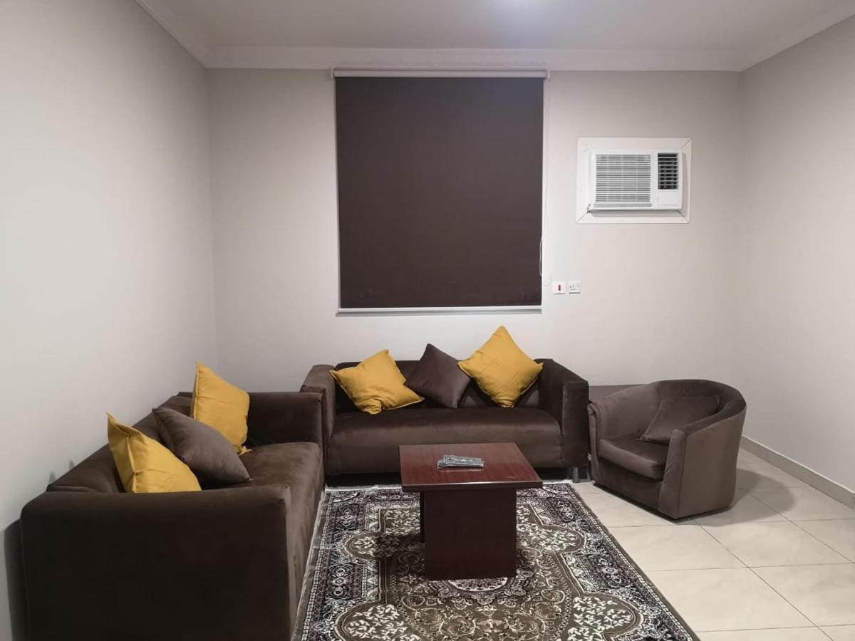 Nozol Al Toot Furnished Units Aparthotel Rijád Kültér fotó