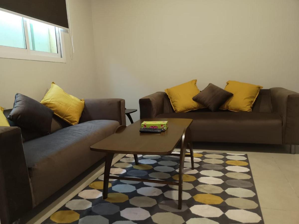 Nozol Al Toot Furnished Units Aparthotel Rijád Kültér fotó